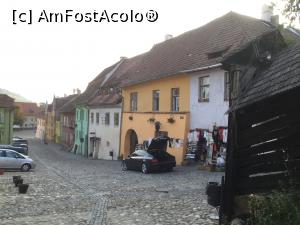 [P36] Sighisoara - Si am ajuns de unde am plecat, scarile sunt in dreapta » foto by mishu
 - 
<span class="allrVoted glyphicon glyphicon-heart hidden" id="av912919"></span>
<a class="m-l-10 hidden" id="sv912919" onclick="voting_Foto_DelVot(,912919,4175)" role="button">șterge vot <span class="glyphicon glyphicon-remove"></span></a>
<a id="v9912919" class=" c-red"  onclick="voting_Foto_SetVot(912919)" role="button"><span class="glyphicon glyphicon-heart-empty"></span> <b>LIKE</b> = Votează poza</a> <img class="hidden"  id="f912919W9" src="/imagini/loader.gif" border="0" /><span class="AjErrMes hidden" id="e912919ErM"></span>