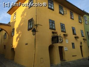 [P43] Sighisoara - Casa Vlad Dracul » foto by mishu
 - 
<span class="allrVoted glyphicon glyphicon-heart hidden" id="av912926"></span>
<a class="m-l-10 hidden" id="sv912926" onclick="voting_Foto_DelVot(,912926,4175)" role="button">șterge vot <span class="glyphicon glyphicon-remove"></span></a>
<a id="v9912926" class=" c-red"  onclick="voting_Foto_SetVot(912926)" role="button"><span class="glyphicon glyphicon-heart-empty"></span> <b>LIKE</b> = Votează poza</a> <img class="hidden"  id="f912926W9" src="/imagini/loader.gif" border="0" /><span class="AjErrMes hidden" id="e912926ErM"></span>