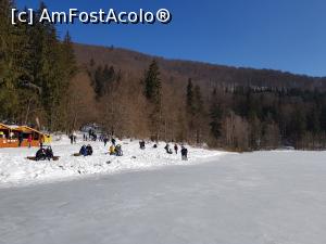 [P20] Erau mulți vizitatori la Sfânta Ana în acea după-amiază. » foto by Floryn81
 - 
<span class="allrVoted glyphicon glyphicon-heart hidden" id="av1221491"></span>
<a class="m-l-10 hidden" id="sv1221491" onclick="voting_Foto_DelVot(,1221491,4197)" role="button">șterge vot <span class="glyphicon glyphicon-remove"></span></a>
<a id="v91221491" class=" c-red"  onclick="voting_Foto_SetVot(1221491)" role="button"><span class="glyphicon glyphicon-heart-empty"></span> <b>LIKE</b> = Votează poza</a> <img class="hidden"  id="f1221491W9" src="/imagini/loader.gif" border="0" /><span class="AjErrMes hidden" id="e1221491ErM"></span>