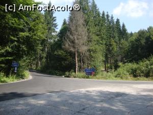 [P06] Intersecția spre stânga de unde încep ultimii 7 kilometri spre lac. Drumul a fost asfaltat recent.  » foto by Floryn81
 - 
<span class="allrVoted glyphicon glyphicon-heart hidden" id="av799973"></span>
<a class="m-l-10 hidden" id="sv799973" onclick="voting_Foto_DelVot(,799973,4197)" role="button">șterge vot <span class="glyphicon glyphicon-remove"></span></a>
<a id="v9799973" class=" c-red"  onclick="voting_Foto_SetVot(799973)" role="button"><span class="glyphicon glyphicon-heart-empty"></span> <b>LIKE</b> = Votează poza</a> <img class="hidden"  id="f799973W9" src="/imagini/loader.gif" border="0" /><span class="AjErrMes hidden" id="e799973ErM"></span>