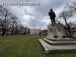 [P25] Centru Pitești,ân fundal muzeul județean » foto by AZE
 - 
<span class="allrVoted glyphicon glyphicon-heart hidden" id="av1538557"></span>
<a class="m-l-10 hidden" id="sv1538557" onclick="voting_Foto_DelVot(,1538557,4219)" role="button">șterge vot <span class="glyphicon glyphicon-remove"></span></a>
<a id="v91538557" class=" c-red"  onclick="voting_Foto_SetVot(1538557)" role="button"><span class="glyphicon glyphicon-heart-empty"></span> <b>LIKE</b> = Votează poza</a> <img class="hidden"  id="f1538557W9" src="/imagini/loader.gif" border="0" /><span class="AjErrMes hidden" id="e1538557ErM"></span>