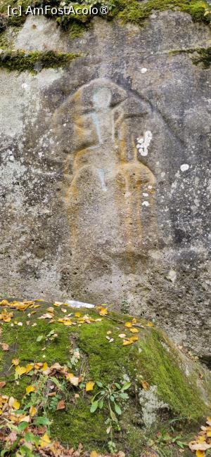 [P34] 34. În spatele peșterii este „Cavalerul Trac”. » foto by msnd
 - 
<span class="allrVoted glyphicon glyphicon-heart hidden" id="av1504632"></span>
<a class="m-l-10 hidden" id="sv1504632" onclick="voting_Foto_DelVot(,1504632,4219)" role="button">șterge vot <span class="glyphicon glyphicon-remove"></span></a>
<a id="v91504632" class=" c-red"  onclick="voting_Foto_SetVot(1504632)" role="button"><span class="glyphicon glyphicon-heart-empty"></span> <b>LIKE</b> = Votează poza</a> <img class="hidden"  id="f1504632W9" src="/imagini/loader.gif" border="0" /><span class="AjErrMes hidden" id="e1504632ErM"></span>