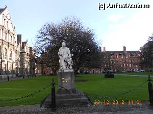 [P11] Dublin - Trinity College, statuia lui George Salmon - Provost.  » foto by Diaura*
 - 
<span class="allrVoted glyphicon glyphicon-heart hidden" id="av395452"></span>
<a class="m-l-10 hidden" id="sv395452" onclick="voting_Foto_DelVot(,395452,4261)" role="button">șterge vot <span class="glyphicon glyphicon-remove"></span></a>
<a id="v9395452" class=" c-red"  onclick="voting_Foto_SetVot(395452)" role="button"><span class="glyphicon glyphicon-heart-empty"></span> <b>LIKE</b> = Votează poza</a> <img class="hidden"  id="f395452W9" src="/imagini/loader.gif" border="0" /><span class="AjErrMes hidden" id="e395452ErM"></span>