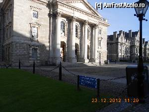 [P09] Dublin - Trinity College, biroul de cazare pentru studenti.  » foto by Diaura*
 - 
<span class="allrVoted glyphicon glyphicon-heart hidden" id="av395450"></span>
<a class="m-l-10 hidden" id="sv395450" onclick="voting_Foto_DelVot(,395450,4261)" role="button">șterge vot <span class="glyphicon glyphicon-remove"></span></a>
<a id="v9395450" class=" c-red"  onclick="voting_Foto_SetVot(395450)" role="button"><span class="glyphicon glyphicon-heart-empty"></span> <b>LIKE</b> = Votează poza</a> <img class="hidden"  id="f395450W9" src="/imagini/loader.gif" border="0" /><span class="AjErrMes hidden" id="e395450ErM"></span>