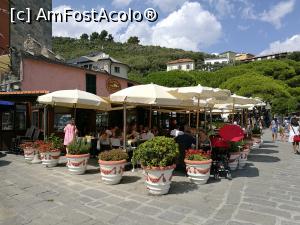 [P52] O terasă în Portovenere » foto by crismis
 - 
<span class="allrVoted glyphicon glyphicon-heart hidden" id="av934271"></span>
<a class="m-l-10 hidden" id="sv934271" onclick="voting_Foto_DelVot(,934271,4285)" role="button">șterge vot <span class="glyphicon glyphicon-remove"></span></a>
<a id="v9934271" class=" c-red"  onclick="voting_Foto_SetVot(934271)" role="button"><span class="glyphicon glyphicon-heart-empty"></span> <b>LIKE</b> = Votează poza</a> <img class="hidden"  id="f934271W9" src="/imagini/loader.gif" border="0" /><span class="AjErrMes hidden" id="e934271ErM"></span>