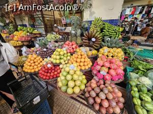 [P18] Funchal - Mercado dos lavradores » foto by Chloe
 - 
<span class="allrVoted glyphicon glyphicon-heart hidden" id="av1448158"></span>
<a class="m-l-10 hidden" id="sv1448158" onclick="voting_Foto_DelVot(,1448158,4289)" role="button">șterge vot <span class="glyphicon glyphicon-remove"></span></a>
<a id="v91448158" class=" c-red"  onclick="voting_Foto_SetVot(1448158)" role="button"><span class="glyphicon glyphicon-heart-empty"></span> <b>LIKE</b> = Votează poza</a> <img class="hidden"  id="f1448158W9" src="/imagini/loader.gif" border="0" /><span class="AjErrMes hidden" id="e1448158ErM"></span>