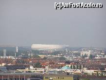 [P37] Olympiapark - vedere de pe Muntele olimpic - Allianz Arena » foto by RoF*
 - 
<span class="allrVoted glyphicon glyphicon-heart hidden" id="av377804"></span>
<a class="m-l-10 hidden" id="sv377804" onclick="voting_Foto_DelVot(,377804,4310)" role="button">șterge vot <span class="glyphicon glyphicon-remove"></span></a>
<a id="v9377804" class=" c-red"  onclick="voting_Foto_SetVot(377804)" role="button"><span class="glyphicon glyphicon-heart-empty"></span> <b>LIKE</b> = Votează poza</a> <img class="hidden"  id="f377804W9" src="/imagini/loader.gif" border="0" /><span class="AjErrMes hidden" id="e377804ErM"></span>