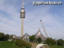 [P44] Olympiapark - imagine clasica cu Olympia Turm si piscina acoperita » foto by RoF*
 - 
<span class="allrVoted glyphicon glyphicon-heart hidden" id="av377815"></span>
<a class="m-l-10 hidden" id="sv377815" onclick="voting_Foto_DelVot(,377815,4310)" role="button">șterge vot <span class="glyphicon glyphicon-remove"></span></a>
<a id="v9377815" class=" c-red"  onclick="voting_Foto_SetVot(377815)" role="button"><span class="glyphicon glyphicon-heart-empty"></span> <b>LIKE</b> = Votează poza</a> <img class="hidden"  id="f377815W9" src="/imagini/loader.gif" border="0" /><span class="AjErrMes hidden" id="e377815ErM"></span>