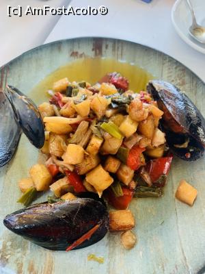 [P16] un fel de tocanita cu fructe de mare varianta maiorcheza : foarte buna » foto by indiralisa_26
 - 
<span class="allrVoted glyphicon glyphicon-heart hidden" id="av1307912"></span>
<a class="m-l-10 hidden" id="sv1307912" onclick="voting_Foto_DelVot(,1307912,4407)" role="button">șterge vot <span class="glyphicon glyphicon-remove"></span></a>
<a id="v91307912" class=" c-red"  onclick="voting_Foto_SetVot(1307912)" role="button"><span class="glyphicon glyphicon-heart-empty"></span> <b>LIKE</b> = Votează poza</a> <img class="hidden"  id="f1307912W9" src="/imagini/loader.gif" border="0" /><span class="AjErrMes hidden" id="e1307912ErM"></span>