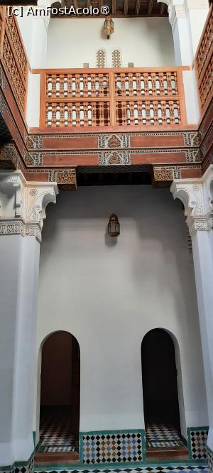 [P39] Marrakech, Medresa Ben Youssef, Cele două nivele ale Patioului în jurul căruia sunt așezate Camerele studențești » foto by mprofeanu
 - 
<span class="allrVoted glyphicon glyphicon-heart hidden" id="av1505097"></span>
<a class="m-l-10 hidden" id="sv1505097" onclick="voting_Foto_DelVot(,1505097,4416)" role="button">șterge vot <span class="glyphicon glyphicon-remove"></span></a>
<a id="v91505097" class=" c-red"  onclick="voting_Foto_SetVot(1505097)" role="button"><span class="glyphicon glyphicon-heart-empty"></span> <b>LIKE</b> = Votează poza</a> <img class="hidden"  id="f1505097W9" src="/imagini/loader.gif" border="0" /><span class="AjErrMes hidden" id="e1505097ErM"></span>