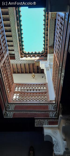 [P40] Marrakech, Medresa Ben Youssef, Patioul pe două nivele cu luminatorul de deasupra deschis » foto by mprofeanu
 - 
<span class="allrVoted glyphicon glyphicon-heart hidden" id="av1505098"></span>
<a class="m-l-10 hidden" id="sv1505098" onclick="voting_Foto_DelVot(,1505098,4416)" role="button">șterge vot <span class="glyphicon glyphicon-remove"></span></a>
<a id="v91505098" class=" c-red"  onclick="voting_Foto_SetVot(1505098)" role="button"><span class="glyphicon glyphicon-heart-empty"></span> <b>LIKE</b> = Votează poza</a> <img class="hidden"  id="f1505098W9" src="/imagini/loader.gif" border="0" /><span class="AjErrMes hidden" id="e1505098ErM"></span>
