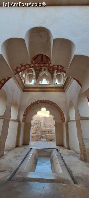 [P96] Almoravid Qoubba, bazin central și decorațiuni cu arcade » foto by irinad
 - 
<span class="allrVoted glyphicon glyphicon-heart hidden" id="av1509121"></span>
<a class="m-l-10 hidden" id="sv1509121" onclick="voting_Foto_DelVot(,1509121,4416)" role="button">șterge vot <span class="glyphicon glyphicon-remove"></span></a>
<a id="v91509121" class=" c-red"  onclick="voting_Foto_SetVot(1509121)" role="button"><span class="glyphicon glyphicon-heart-empty"></span> <b>LIKE</b> = Votează poza</a> <img class="hidden"  id="f1509121W9" src="/imagini/loader.gif" border="0" /><span class="AjErrMes hidden" id="e1509121ErM"></span>