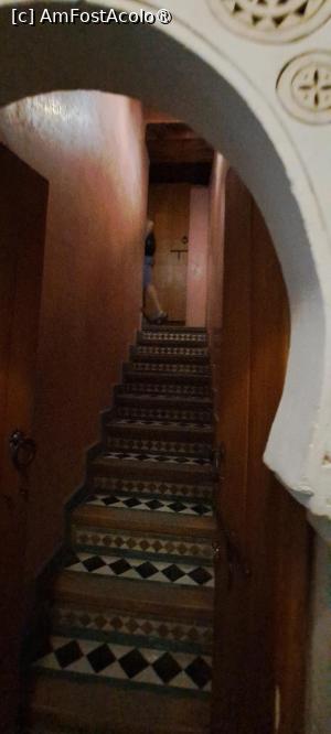 [P14] Medersa Ben Youssef, pe scări » foto by irinad
 - 
<span class="allrVoted glyphicon glyphicon-heart hidden" id="av1509839"></span>
<a class="m-l-10 hidden" id="sv1509839" onclick="voting_Foto_DelVot(,1509839,4416)" role="button">șterge vot <span class="glyphicon glyphicon-remove"></span></a>
<a id="v91509839" class=" c-red"  onclick="voting_Foto_SetVot(1509839)" role="button"><span class="glyphicon glyphicon-heart-empty"></span> <b>LIKE</b> = Votează poza</a> <img class="hidden"  id="f1509839W9" src="/imagini/loader.gif" border="0" /><span class="AjErrMes hidden" id="e1509839ErM"></span>