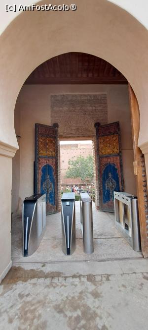 [P26] Mormintele Saadiene, intrarea prin turnicheți » foto by irinad
 - 
<span class="allrVoted glyphicon glyphicon-heart hidden" id="av1509851"></span>
<a class="m-l-10 hidden" id="sv1509851" onclick="voting_Foto_DelVot(,1509851,4416)" role="button">șterge vot <span class="glyphicon glyphicon-remove"></span></a>
<a id="v91509851" class=" c-red"  onclick="voting_Foto_SetVot(1509851)" role="button"><span class="glyphicon glyphicon-heart-empty"></span> <b>LIKE</b> = Votează poza</a> <img class="hidden"  id="f1509851W9" src="/imagini/loader.gif" border="0" /><span class="AjErrMes hidden" id="e1509851ErM"></span>