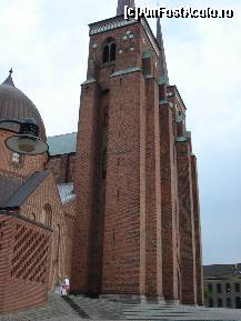 P29 [JUL-2010] Idem..Domkirke(Catedrala),construit in 1170.. In fronton,Ceasul Dragonului,care suna la fix...