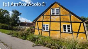 [P66] De prin sate / case faine » foto by Dragoș_MD
 - 
<span class="allrVoted glyphicon glyphicon-heart hidden" id="av1512584"></span>
<a class="m-l-10 hidden" id="sv1512584" onclick="voting_Foto_DelVot(,1512584,4424)" role="button">șterge vot <span class="glyphicon glyphicon-remove"></span></a>
<a id="v91512584" class=" c-red"  onclick="voting_Foto_SetVot(1512584)" role="button"><span class="glyphicon glyphicon-heart-empty"></span> <b>LIKE</b> = Votează poza</a> <img class="hidden"  id="f1512584W9" src="/imagini/loader.gif" border="0" /><span class="AjErrMes hidden" id="e1512584ErM"></span>