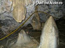 [P32] Pestera Polovragi - stalactite si stalagmite » foto by ascent
 - 
<span class="allrVoted glyphicon glyphicon-heart hidden" id="av170609"></span>
<a class="m-l-10 hidden" id="sv170609" onclick="voting_Foto_DelVot(,170609,4440)" role="button">șterge vot <span class="glyphicon glyphicon-remove"></span></a>
<a id="v9170609" class=" c-red"  onclick="voting_Foto_SetVot(170609)" role="button"><span class="glyphicon glyphicon-heart-empty"></span> <b>LIKE</b> = Votează poza</a> <img class="hidden"  id="f170609W9" src="/imagini/loader.gif" border="0" /><span class="AjErrMes hidden" id="e170609ErM"></span>