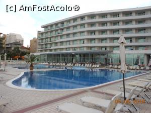 [P07] Hotel Festa Panorama - Piscina exterioară a hotelului.  » foto by iulianic
 - 
<span class="allrVoted glyphicon glyphicon-heart hidden" id="av973781"></span>
<a class="m-l-10 hidden" id="sv973781" onclick="voting_Foto_DelVot(,973781,4490)" role="button">șterge vot <span class="glyphicon glyphicon-remove"></span></a>
<a id="v9973781" class=" c-red"  onclick="voting_Foto_SetVot(973781)" role="button"><span class="glyphicon glyphicon-heart-empty"></span> <b>LIKE</b> = Votează poza</a> <img class="hidden"  id="f973781W9" src="/imagini/loader.gif" border="0" /><span class="AjErrMes hidden" id="e973781ErM"></span>