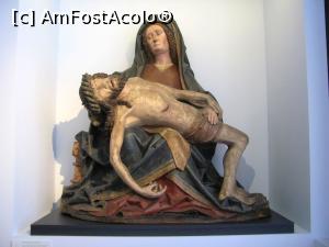 [P30] Pieta, de la manastirea dominicana Weil, sec. al XV-lea » foto by Radu Tudoran
 - 
<span class="allrVoted glyphicon glyphicon-heart hidden" id="av803055"></span>
<a class="m-l-10 hidden" id="sv803055" onclick="voting_Foto_DelVot(,803055,4539)" role="button">șterge vot <span class="glyphicon glyphicon-remove"></span></a>
<a id="v9803055" class=" c-red"  onclick="voting_Foto_SetVot(803055)" role="button"><span class="glyphicon glyphicon-heart-empty"></span> <b>LIKE</b> = Votează poza</a> <img class="hidden"  id="f803055W9" src="/imagini/loader.gif" border="0" /><span class="AjErrMes hidden" id="e803055ErM"></span>