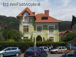 [P49] Piatra Neamț - Casă veche pe Str. Alexandru cel Bun.  » foto by iulianic
 - 
<span class="allrVoted glyphicon glyphicon-heart hidden" id="av752321"></span>
<a class="m-l-10 hidden" id="sv752321" onclick="voting_Foto_DelVot(,752321,4549)" role="button">șterge vot <span class="glyphicon glyphicon-remove"></span></a>
<a id="v9752321" class=" c-red"  onclick="voting_Foto_SetVot(752321)" role="button"><span class="glyphicon glyphicon-heart-empty"></span> <b>LIKE</b> = Votează poza</a> <img class="hidden"  id="f752321W9" src="/imagini/loader.gif" border="0" /><span class="AjErrMes hidden" id="e752321ErM"></span>