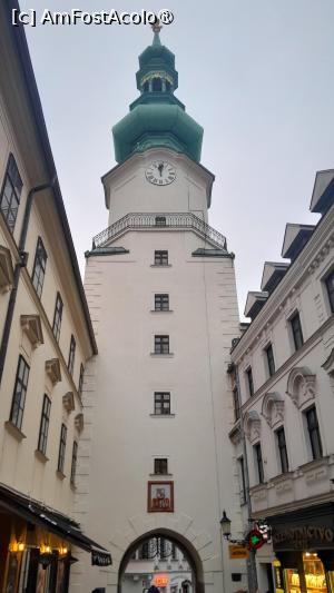 [P02] Poarta Sfântului Mihail » foto by Yolanda
 - 
<span class="allrVoted glyphicon glyphicon-heart hidden" id="av1512378"></span>
<a class="m-l-10 hidden" id="sv1512378" onclick="voting_Foto_DelVot(,1512378,4596)" role="button">șterge vot <span class="glyphicon glyphicon-remove"></span></a>
<a id="v91512378" class=" c-red"  onclick="voting_Foto_SetVot(1512378)" role="button"><span class="glyphicon glyphicon-heart-empty"></span> <b>LIKE</b> = Votează poza</a> <img class="hidden"  id="f1512378W9" src="/imagini/loader.gif" border="0" /><span class="AjErrMes hidden" id="e1512378ErM"></span>