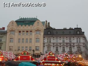 [P80] vedere generala piata de Craciun » foto by Yolanda
 - 
<span class="allrVoted glyphicon glyphicon-heart hidden" id="av1512456"></span>
<a class="m-l-10 hidden" id="sv1512456" onclick="voting_Foto_DelVot(,1512456,4596)" role="button">șterge vot <span class="glyphicon glyphicon-remove"></span></a>
<a id="v91512456" class=" c-red"  onclick="voting_Foto_SetVot(1512456)" role="button"><span class="glyphicon glyphicon-heart-empty"></span> <b>LIKE</b> = Votează poza</a> <img class="hidden"  id="f1512456W9" src="/imagini/loader.gif" border="0" /><span class="AjErrMes hidden" id="e1512456ErM"></span>