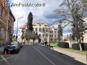 [P11] Strada Bolyai (către Colegiul Reformat, în stânga, plan apropiat, este Monumentul celor doi Bolyai) » foto by adso
 - 
<span class="allrVoted glyphicon glyphicon-heart hidden" id="av1452768"></span>
<a class="m-l-10 hidden" id="sv1452768" onclick="voting_Foto_DelVot(,1452768,4629)" role="button">șterge vot <span class="glyphicon glyphicon-remove"></span></a>
<a id="v91452768" class=" c-red"  onclick="voting_Foto_SetVot(1452768)" role="button"><span class="glyphicon glyphicon-heart-empty"></span> <b>LIKE</b> = Votează poza</a> <img class="hidden"  id="f1452768W9" src="/imagini/loader.gif" border="0" /><span class="AjErrMes hidden" id="e1452768ErM"></span>