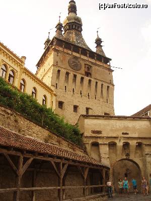 [P04] Sighisoara, o bijuterie medievala.  » foto by alinaro
 - 
<span class="allrVoted glyphicon glyphicon-heart hidden" id="av668162"></span>
<a class="m-l-10 hidden" id="sv668162" onclick="voting_Foto_DelVot(,668162,4656)" role="button">șterge vot <span class="glyphicon glyphicon-remove"></span></a>
<a id="v9668162" class=" c-red"  onclick="voting_Foto_SetVot(668162)" role="button"><span class="glyphicon glyphicon-heart-empty"></span> <b>LIKE</b> = Votează poza</a> <img class="hidden"  id="f668162W9" src="/imagini/loader.gif" border="0" /><span class="AjErrMes hidden" id="e668162ErM"></span>