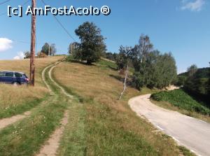 [P02] Spre Platoul Luncanilor, care a fost casa primilor daci. De jos, de la Poarta Dacilor sunt 10 km. Aici asfaltul se termină iar până la releu, sus, mai sunt 2-300 de m.  » foto by Aurici
 - 
<span class="allrVoted glyphicon glyphicon-heart hidden" id="av810518"></span>
<a class="m-l-10 hidden" id="sv810518" onclick="voting_Foto_DelVot(,810518,4656)" role="button">șterge vot <span class="glyphicon glyphicon-remove"></span></a>
<a id="v9810518" class=" c-red"  onclick="voting_Foto_SetVot(810518)" role="button"><span class="glyphicon glyphicon-heart-empty"></span> <b>LIKE</b> = Votează poza</a> <img class="hidden"  id="f810518W9" src="/imagini/loader.gif" border="0" /><span class="AjErrMes hidden" id="e810518ErM"></span>