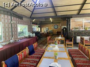 P03 [SEP-2021] Restaurantul Green Grill Sinaia. Cortul turcesc, in asteptarea clientilor...