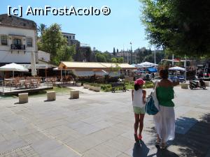[P03] portul vechi din Antalya, intrare zona terase » foto by jimmybitza*
 - 
<span class="allrVoted glyphicon glyphicon-heart hidden" id="av840784"></span>
<a class="m-l-10 hidden" id="sv840784" onclick="voting_Foto_DelVot(,840784,4692)" role="button">șterge vot <span class="glyphicon glyphicon-remove"></span></a>
<a id="v9840784" class=" c-red"  onclick="voting_Foto_SetVot(840784)" role="button"><span class="glyphicon glyphicon-heart-empty"></span> <b>LIKE</b> = Votează poza</a> <img class="hidden"  id="f840784W9" src="/imagini/loader.gif" border="0" /><span class="AjErrMes hidden" id="e840784ErM"></span>