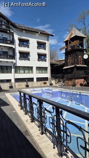 [P14] Carul din stele, piscina » foto by ANILU
 - 
<span class="allrVoted glyphicon glyphicon-heart hidden" id="av1524015"></span>
<a class="m-l-10 hidden" id="sv1524015" onclick="voting_Foto_DelVot(,1524015,4701)" role="button">șterge vot <span class="glyphicon glyphicon-remove"></span></a>
<a id="v91524015" class=" c-red"  onclick="voting_Foto_SetVot(1524015)" role="button"><span class="glyphicon glyphicon-heart-empty"></span> <b>LIKE</b> = Votează poza</a> <img class="hidden"  id="f1524015W9" src="/imagini/loader.gif" border="0" /><span class="AjErrMes hidden" id="e1524015ErM"></span>