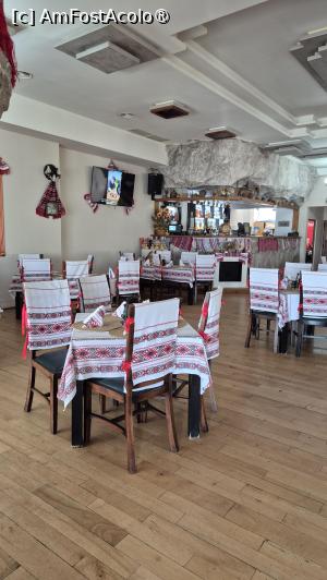 [P09] Restaurant Vatra Română-la interior » foto by ANILU
 - 
<span class="allrVoted glyphicon glyphicon-heart hidden" id="av1532434"></span>
<a class="m-l-10 hidden" id="sv1532434" onclick="voting_Foto_DelVot(,1532434,4701)" role="button">șterge vot <span class="glyphicon glyphicon-remove"></span></a>
<a id="v91532434" class=" c-red"  onclick="voting_Foto_SetVot(1532434)" role="button"><span class="glyphicon glyphicon-heart-empty"></span> <b>LIKE</b> = Votează poza</a> <img class="hidden"  id="f1532434W9" src="/imagini/loader.gif" border="0" /><span class="AjErrMes hidden" id="e1532434ErM"></span>