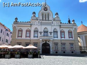 [P03] Palatul Episcopiei Sârbe și terasa restaurantului » foto by AZE
 - 
<span class="allrVoted glyphicon glyphicon-heart hidden" id="av1315105"></span>
<a class="m-l-10 hidden" id="sv1315105" onclick="voting_Foto_DelVot(,1315105,4715)" role="button">șterge vot <span class="glyphicon glyphicon-remove"></span></a>
<a id="v91315105" class=" c-red"  onclick="voting_Foto_SetVot(1315105)" role="button"><span class="glyphicon glyphicon-heart-empty"></span> <b>LIKE</b> = Votează poza</a> <img class="hidden"  id="f1315105W9" src="/imagini/loader.gif" border="0" /><span class="AjErrMes hidden" id="e1315105ErM"></span>