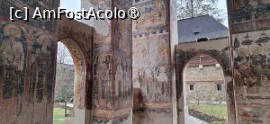 [P13] Mănăstirea Moldovița - Pictura in pridvor. » foto by iulianic
 - 
<span class="allrVoted glyphicon glyphicon-heart hidden" id="av1546839"></span>
<a class="m-l-10 hidden" id="sv1546839" onclick="voting_Foto_DelVot(,1546839,4762)" role="button">șterge vot <span class="glyphicon glyphicon-remove"></span></a>
<a id="v91546839" class=" c-red"  onclick="voting_Foto_SetVot(1546839)" role="button"><span class="glyphicon glyphicon-heart-empty"></span> <b>LIKE</b> = Votează poza</a> <img class="hidden"  id="f1546839W9" src="/imagini/loader.gif" border="0" /><span class="AjErrMes hidden" id="e1546839ErM"></span>