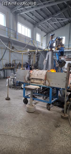 [P03] Beloslav - Muzeul sticlei, in atelier. » foto by iulianic
 - 
<span class="allrVoted glyphicon glyphicon-heart hidden" id="av1539475"></span>
<a class="m-l-10 hidden" id="sv1539475" onclick="voting_Foto_DelVot(,1539475,4765)" role="button">șterge vot <span class="glyphicon glyphicon-remove"></span></a>
<a id="v91539475" class=" c-red"  onclick="voting_Foto_SetVot(1539475)" role="button"><span class="glyphicon glyphicon-heart-empty"></span> <b>LIKE</b> = Votează poza</a> <img class="hidden"  id="f1539475W9" src="/imagini/loader.gif" border="0" /><span class="AjErrMes hidden" id="e1539475ErM"></span>