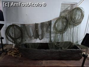 [P08] Cula Izvoranu-Geblescu, Parterul, 'Ocupații tradiționale oltenești', Pescuitul și sus în dreapta se vede fereastra pentru camera ascunsă » foto by mprofeanu
 - 
<span class="allrVoted glyphicon glyphicon-heart hidden" id="av1511093"></span>
<a class="m-l-10 hidden" id="sv1511093" onclick="voting_Foto_DelVot(,1511093,4898)" role="button">șterge vot <span class="glyphicon glyphicon-remove"></span></a>
<a id="v91511093" class=" c-red"  onclick="voting_Foto_SetVot(1511093)" role="button"><span class="glyphicon glyphicon-heart-empty"></span> <b>LIKE</b> = Votează poza</a> <img class="hidden"  id="f1511093W9" src="/imagini/loader.gif" border="0" /><span class="AjErrMes hidden" id="e1511093ErM"></span>