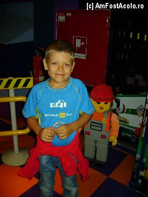 [P27] LegoLand » foto by sxm
 - 
<span class="allrVoted glyphicon glyphicon-heart hidden" id="av357312"></span>
<a class="m-l-10 hidden" id="sv357312" onclick="voting_Foto_DelVot(,357312,4900)" role="button">șterge vot <span class="glyphicon glyphicon-remove"></span></a>
<a id="v9357312" class=" c-red"  onclick="voting_Foto_SetVot(357312)" role="button"><span class="glyphicon glyphicon-heart-empty"></span> <b>LIKE</b> = Votează poza</a> <img class="hidden"  id="f357312W9" src="/imagini/loader.gif" border="0" /><span class="AjErrMes hidden" id="e357312ErM"></span>