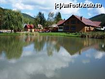 [P14] Hanul pescaresc si lacul mare cu crapi si pastravi » foto by BOGDAN DSN
 - 
<span class="allrVoted glyphicon glyphicon-heart hidden" id="av142422"></span>
<a class="m-l-10 hidden" id="sv142422" onclick="voting_Foto_DelVot(,142422,4909)" role="button">șterge vot <span class="glyphicon glyphicon-remove"></span></a>
<a id="v9142422" class=" c-red"  onclick="voting_Foto_SetVot(142422)" role="button"><span class="glyphicon glyphicon-heart-empty"></span> <b>LIKE</b> = Votează poza</a> <img class="hidden"  id="f142422W9" src="/imagini/loader.gif" border="0" /><span class="AjErrMes hidden" id="e142422ErM"></span>