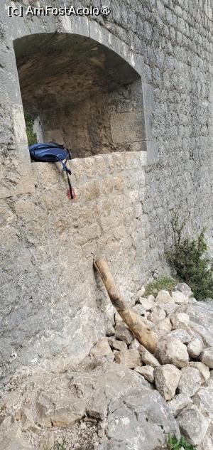 [P10] accesul in cetatea Kotor prin fereastra si acel lemn » foto by ionyde
 - 
<span class="allrVoted glyphicon glyphicon-heart hidden" id="av1504917"></span>
<a class="m-l-10 hidden" id="sv1504917" onclick="voting_Foto_DelVot(,1504917,4928)" role="button">șterge vot <span class="glyphicon glyphicon-remove"></span></a>
<a id="v91504917" class=" c-red"  onclick="voting_Foto_SetVot(1504917)" role="button"><span class="glyphicon glyphicon-heart-empty"></span> <b>LIKE</b> = Votează poza</a> <img class="hidden"  id="f1504917W9" src="/imagini/loader.gif" border="0" /><span class="AjErrMes hidden" id="e1504917ErM"></span>