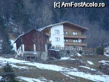 [P02] asa se vede pensiunea Gaestehaus Bergland de jos, din Finkenberg » foto by flory06*
 - 
<span class="allrVoted glyphicon glyphicon-heart hidden" id="av49282"></span>
<a class="m-l-10 hidden" id="sv49282" onclick="voting_Foto_DelVot(,49282,4944)" role="button">șterge vot <span class="glyphicon glyphicon-remove"></span></a>
<a id="v949282" class=" c-red"  onclick="voting_Foto_SetVot(49282)" role="button"><span class="glyphicon glyphicon-heart-empty"></span> <b>LIKE</b> = Votează poza</a> <img class="hidden"  id="f49282W9" src="/imagini/loader.gif" border="0" /><span class="AjErrMes hidden" id="e49282ErM"></span>