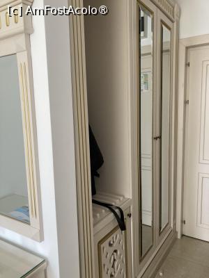 [P04] Holul cu dulap » foto by aurora56
 - 
<span class="allrVoted glyphicon glyphicon-heart hidden" id="av1522053"></span>
<a class="m-l-10 hidden" id="sv1522053" onclick="voting_Foto_DelVot(,1522053,4946)" role="button">șterge vot <span class="glyphicon glyphicon-remove"></span></a>
<a id="v91522053" class=" c-red"  onclick="voting_Foto_SetVot(1522053)" role="button"><span class="glyphicon glyphicon-heart-empty"></span> <b>LIKE</b> = Votează poza</a> <img class="hidden"  id="f1522053W9" src="/imagini/loader.gif" border="0" /><span class="AjErrMes hidden" id="e1522053ErM"></span>