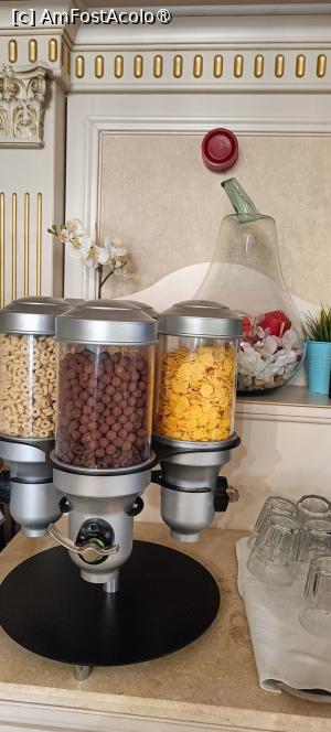 [P33] De pe la mic dejun... » foto by tata123 🔱
 - 
<span class="allrVoted glyphicon glyphicon-heart hidden" id="av1521718"></span>
<a class="m-l-10 hidden" id="sv1521718" onclick="voting_Foto_DelVot(,1521718,4946)" role="button">șterge vot <span class="glyphicon glyphicon-remove"></span></a>
<a id="v91521718" class=" c-red"  onclick="voting_Foto_SetVot(1521718)" role="button"><span class="glyphicon glyphicon-heart-empty"></span> <b>LIKE</b> = Votează poza</a> <img class="hidden"  id="f1521718W9" src="/imagini/loader.gif" border="0" /><span class="AjErrMes hidden" id="e1521718ErM"></span>