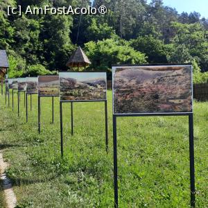 [P03] Parcul Memorial Bezidu Nou, jud. Mureș, Panouri cu peisaje și case din fostul sat » foto by mprofeanu
 - 
<span class="allrVoted glyphicon glyphicon-heart hidden" id="av1449846"></span>
<a class="m-l-10 hidden" id="sv1449846" onclick="voting_Foto_DelVot(,1449846,4976)" role="button">șterge vot <span class="glyphicon glyphicon-remove"></span></a>
<a id="v91449846" class=" c-red"  onclick="voting_Foto_SetVot(1449846)" role="button"><span class="glyphicon glyphicon-heart-empty"></span> <b>LIKE</b> = Votează poza</a> <img class="hidden"  id="f1449846W9" src="/imagini/loader.gif" border="0" /><span class="AjErrMes hidden" id="e1449846ErM"></span>