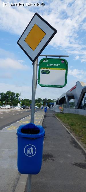 [P57] Stația autobuzului Express 50 de la aeroport » foto by Carmen Ion
 - 
<span class="allrVoted glyphicon glyphicon-heart hidden" id="av1489348"></span>
<a class="m-l-10 hidden" id="sv1489348" onclick="voting_Foto_DelVot(,1489348,5091)" role="button">șterge vot <span class="glyphicon glyphicon-remove"></span></a>
<a id="v91489348" class=" c-red"  onclick="voting_Foto_SetVot(1489348)" role="button"><span class="glyphicon glyphicon-heart-empty"></span> <b>LIKE</b> = Votează poza</a> <img class="hidden"  id="f1489348W9" src="/imagini/loader.gif" border="0" /><span class="AjErrMes hidden" id="e1489348ErM"></span>