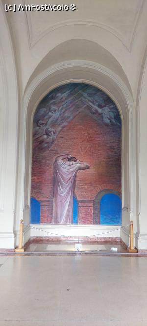 [P52] Frescă de Sabin Bălașa în Sala pașilor pierduți » foto by Carmen Ion
 - 
<span class="allrVoted glyphicon glyphicon-heart hidden" id="av1495723"></span>
<a class="m-l-10 hidden" id="sv1495723" onclick="voting_Foto_DelVot(,1495723,5091)" role="button">șterge vot <span class="glyphicon glyphicon-remove"></span></a>
<a id="v91495723" class=" c-red"  onclick="voting_Foto_SetVot(1495723)" role="button"><span class="glyphicon glyphicon-heart-empty"></span> <b>LIKE</b> = Votează poza</a> <img class="hidden"  id="f1495723W9" src="/imagini/loader.gif" border="0" /><span class="AjErrMes hidden" id="e1495723ErM"></span>