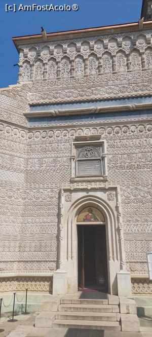 [P31] Biserica Trei Ierarhi » foto by Carmen Ion
 - 
<span class="allrVoted glyphicon glyphicon-heart hidden" id="av1506362"></span>
<a class="m-l-10 hidden" id="sv1506362" onclick="voting_Foto_DelVot(,1506362,5091)" role="button">șterge vot <span class="glyphicon glyphicon-remove"></span></a>
<a id="v91506362" class=" c-red"  onclick="voting_Foto_SetVot(1506362)" role="button"><span class="glyphicon glyphicon-heart-empty"></span> <b>LIKE</b> = Votează poza</a> <img class="hidden"  id="f1506362W9" src="/imagini/loader.gif" border="0" /><span class="AjErrMes hidden" id="e1506362ErM"></span>