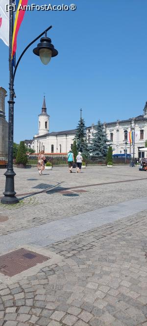 [P41] Biserica Adormirea Maicii Domnului - vechea catedrală romano-catolică » foto by Carmen Ion
 - 
<span class="allrVoted glyphicon glyphicon-heart hidden" id="av1506372"></span>
<a class="m-l-10 hidden" id="sv1506372" onclick="voting_Foto_DelVot(,1506372,5091)" role="button">șterge vot <span class="glyphicon glyphicon-remove"></span></a>
<a id="v91506372" class=" c-red"  onclick="voting_Foto_SetVot(1506372)" role="button"><span class="glyphicon glyphicon-heart-empty"></span> <b>LIKE</b> = Votează poza</a> <img class="hidden"  id="f1506372W9" src="/imagini/loader.gif" border="0" /><span class="AjErrMes hidden" id="e1506372ErM"></span>