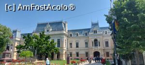 [P53] Palatul Roznovanu (primăria) » foto by Carmen Ion
 - 
<span class="allrVoted glyphicon glyphicon-heart hidden" id="av1506384"></span>
<a class="m-l-10 hidden" id="sv1506384" onclick="voting_Foto_DelVot(,1506384,5091)" role="button">șterge vot <span class="glyphicon glyphicon-remove"></span></a>
<a id="v91506384" class=" c-red"  onclick="voting_Foto_SetVot(1506384)" role="button"><span class="glyphicon glyphicon-heart-empty"></span> <b>LIKE</b> = Votează poza</a> <img class="hidden"  id="f1506384W9" src="/imagini/loader.gif" border="0" /><span class="AjErrMes hidden" id="e1506384ErM"></span>