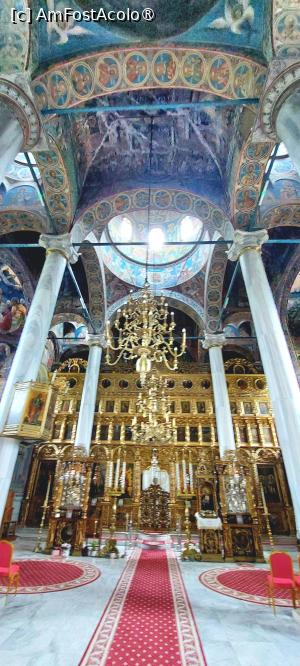 [P76] Biserica Bărboi - interiorul » foto by Carmen Ion
 - 
<span class="allrVoted glyphicon glyphicon-heart hidden" id="av1507191"></span>
<a class="m-l-10 hidden" id="sv1507191" onclick="voting_Foto_DelVot(,1507191,5091)" role="button">șterge vot <span class="glyphicon glyphicon-remove"></span></a>
<a id="v91507191" class=" c-red"  onclick="voting_Foto_SetVot(1507191)" role="button"><span class="glyphicon glyphicon-heart-empty"></span> <b>LIKE</b> = Votează poza</a> <img class="hidden"  id="f1507191W9" src="/imagini/loader.gif" border="0" /><span class="AjErrMes hidden" id="e1507191ErM"></span>